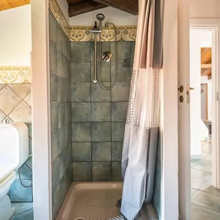 Vila {villa Jacuzzi Privata}sul Mare Di