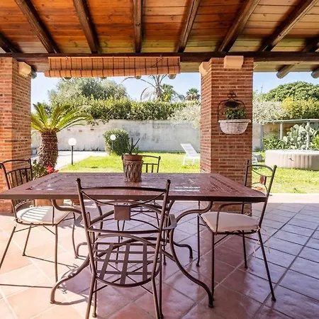{villa Jacuzzi Privata}sul Mare Di Fontane Bianche